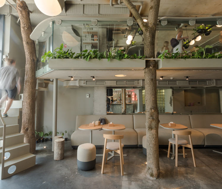 OM NOM NOM Vegan Café  / replus design bureau - Más Imágenes