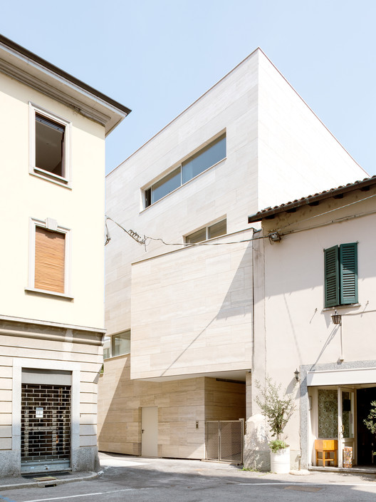 Residencial Complex in Gallarate / Álvaro Siza + COR Arquitectos Residencial Complex in Gallarate / Álvaro Siza + COR Arquitectos - Exterior Photography, Facade