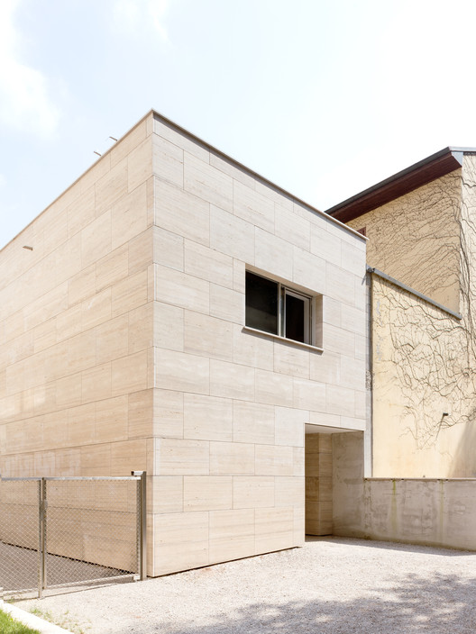 Residencial Complex in Gallarate / Álvaro Siza + COR Arquitectos Residencial Complex in Gallarate / Álvaro Siza + COR Arquitectos - Exterior Photography, Facade