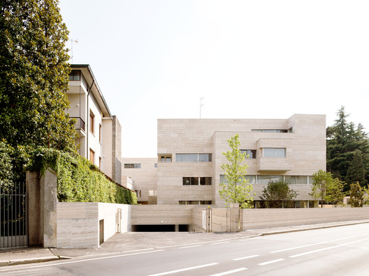 Residencial Complex in Gallarate / Álvaro Siza + COR Arquitectos Residencial Complex in Gallarate / Álvaro Siza + COR Arquitectos - Exterior Photography