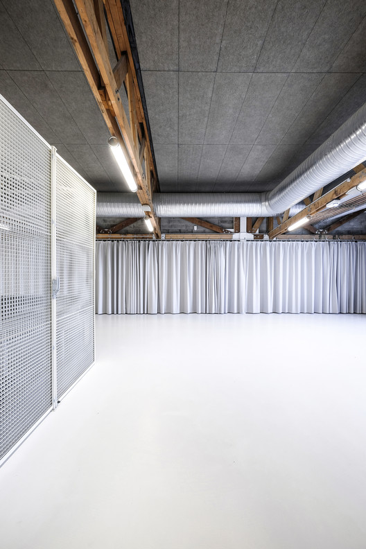 Espace Coatigrac'h, Multi-purpose Hall / Paul Vincent, Architecte - Interior Photography