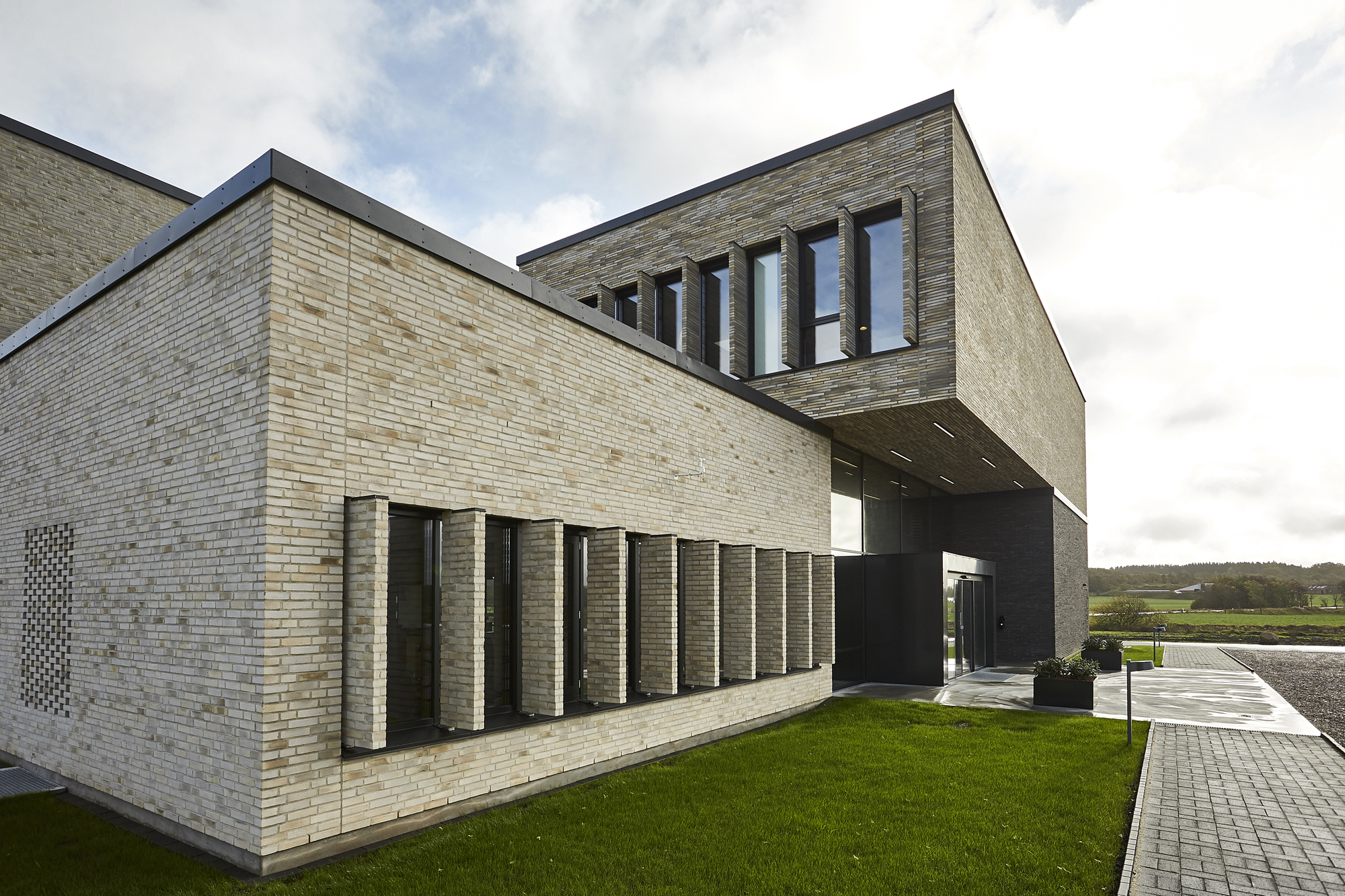 Galería de Posibilidades arquitectónicas de los techos de ladrillo - 9