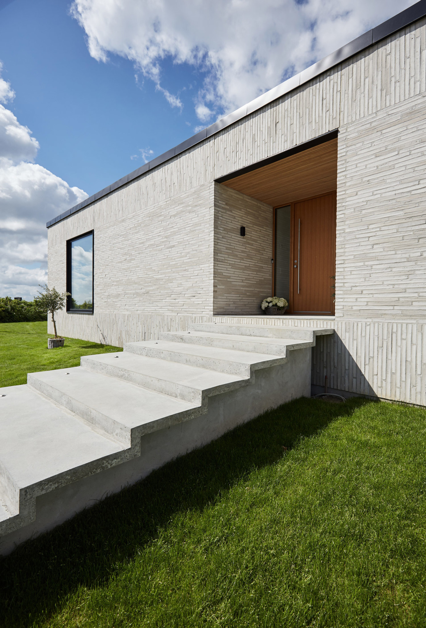 Galería de Posibilidades arquitectónicas de los techos de ladrillo - 12