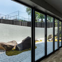 ym48 C7A5088 - Pivot Shelter House / CAPD: Ng&ocirc;i nh&agrave; kết nối giữa kh&ocirc;ng gian b&ecirc;n trong v&agrave; ngo&agrave;i đảm bảo sự ri&ecirc;ng tư