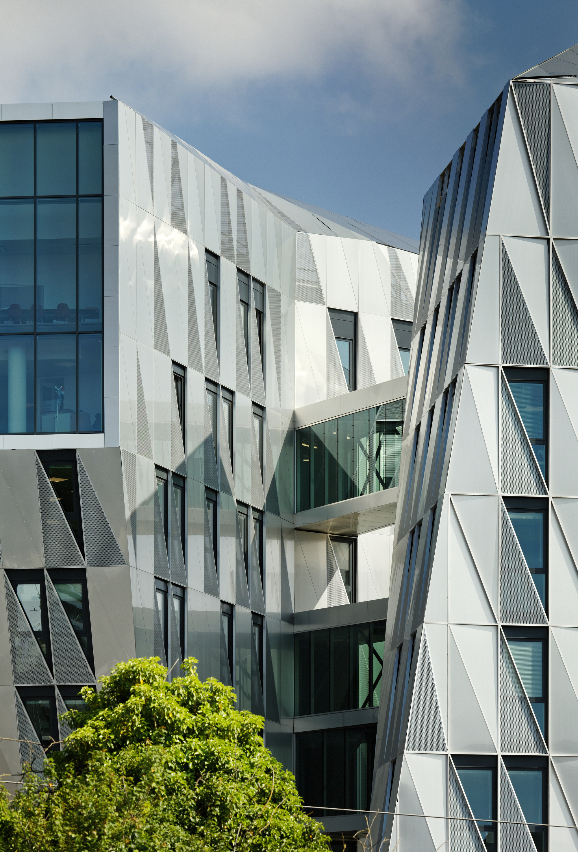 Quartz marketing picture