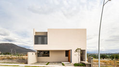 Casa Enebro / MEM Arquitectos