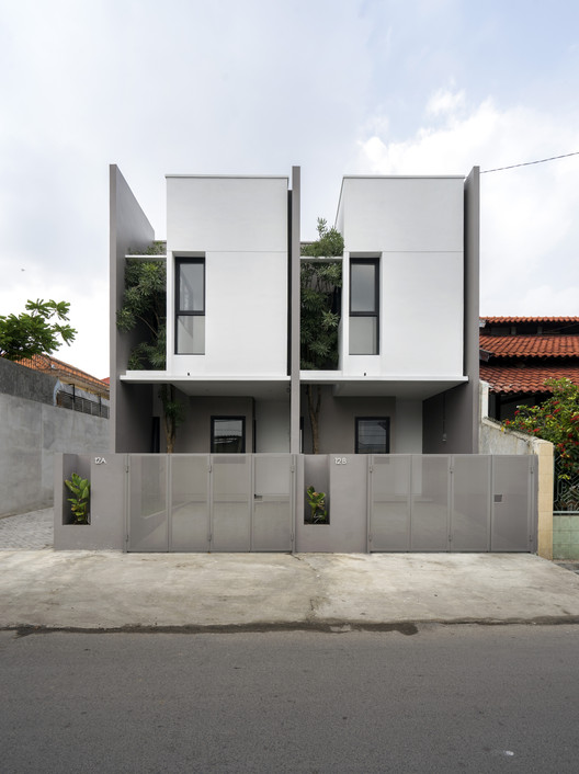 R Micro Housing / Simple Projects Architecture R Micro Housing / Simple Projects Architecture - Exterior Photography, Facade