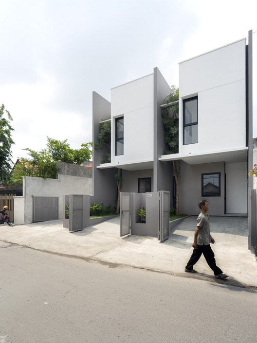 R Micro Housing / Simple Projects Architecture R Micro Housing / Simple Projects Architecture - Exterior Photography, Facade