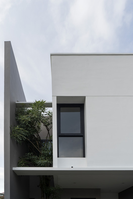 R Micro Housing / Simple Projects Architecture R Micro Housing / Simple Projects Architecture - Exterior Photography, Facade