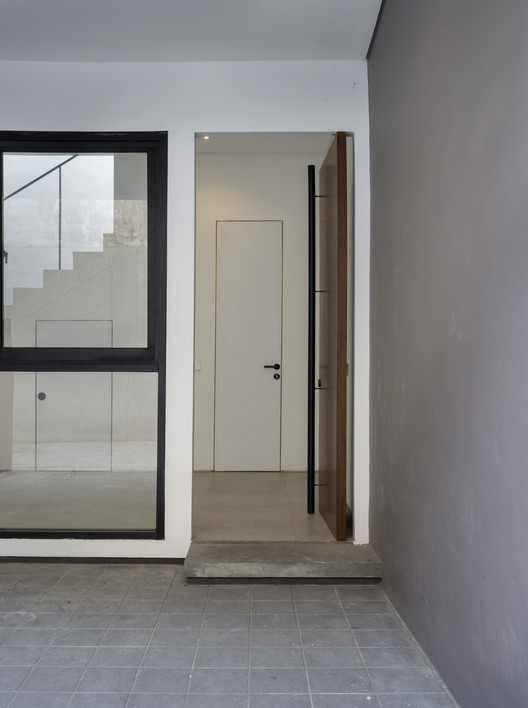R Micro Housing / Simple Projects Architecture R Micro Housing / Simple Projects Architecture - Interior Photography, Door