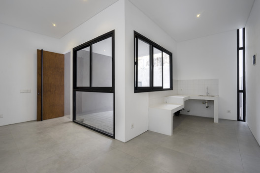 R Micro Housing / Simple Projects Architecture R Micro Housing / Simple Projects Architecture - Interior Photography, Windows
