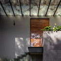 Casa entre pinos / Infante Arquitectos - Fotografía interior, Casas, Fachada, Fijación Vigas