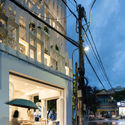 a 42 - Coffee Shop & Home: Nh&agrave; l&ocirc; g&oacute;c phố 2 mặt tiền đẹp nổi bật khu phố