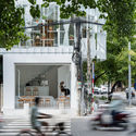 a 109 - Coffee Shop & Home: Nh&agrave; l&ocirc; g&oacute;c phố 2 mặt tiền đẹp nổi bật khu phố