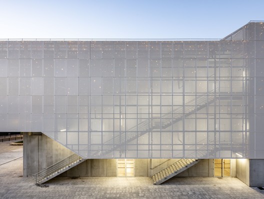 Cinema ètoile Cinémas Béthune / Olivier Palatre architectes - Exterior Photography