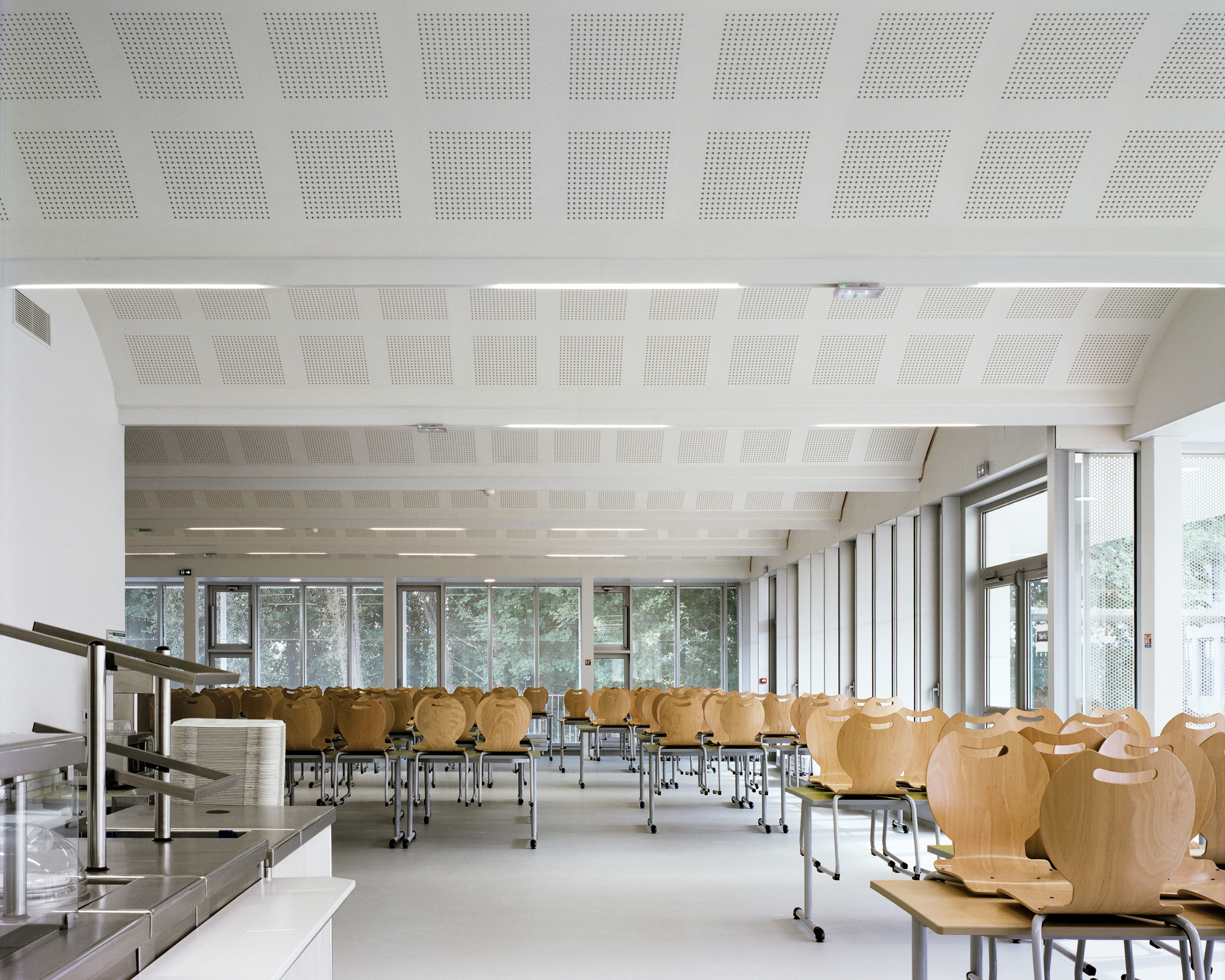Gallery of School Canteens and Multipurpose Room / MCBAD architecture