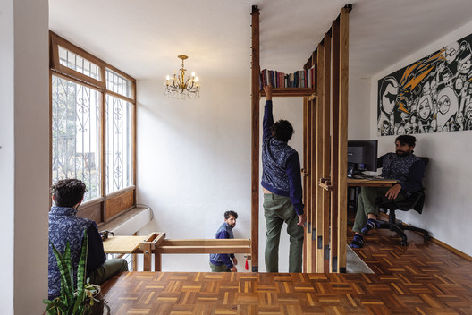 The Cave of the Mini Beast / La Cabina de la Curiosidad + Marie Combette + Daniel Moreno Flores The Cave of the Mini Beast / La Cabina de la Curiosidad + Marie Combette + Daniel Moreno Flores - Interior Photography