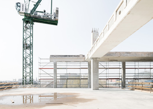 Displacements: The Transnational Work of Jasper Architects, by Bisman Ediciones Displacements: The Transnational Work of Jasper Architects, by Bisman Ediciones - Image 27 of 103