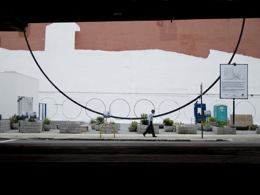 Nitsche Arquitetos intervenes on a blind wall near the Minhocão - Image 6 of 16