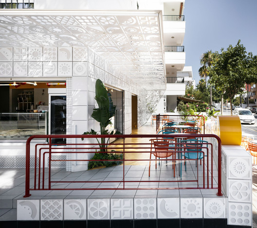 Las Galias Ice Cream Shop / Estudio EEBA - Exterior Photography