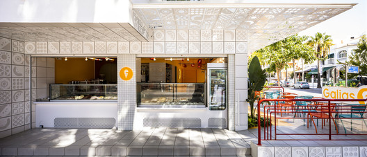 Las Galias Ice Cream Shop / Estudio EEBA - Exterior Photography