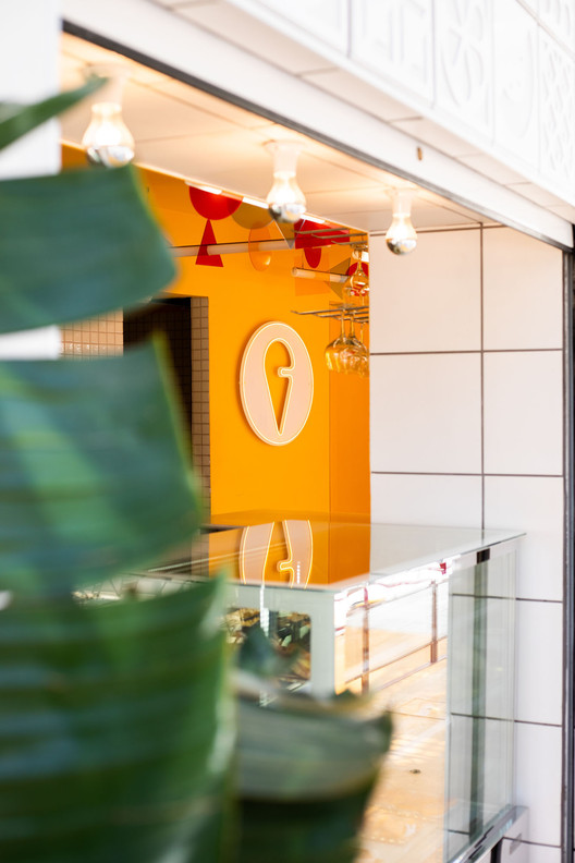 Las Galias Ice Cream Shop / Estudio EEBA - Interior Photography