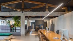 São Geraldo Lago Store / STUDIO PIPPA