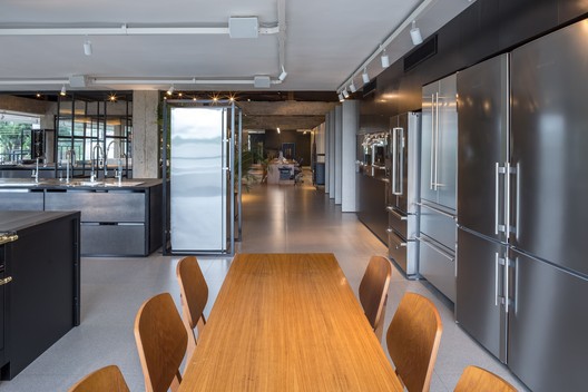 São Geraldo Lago Store / STUDIO PIPPA São Geraldo Lago Store / STUDIO PIPPA - Interior Photography, Kitchen