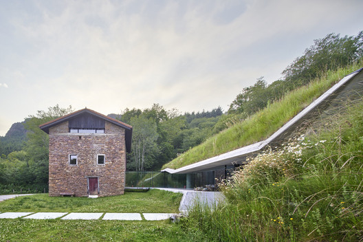 Underground Architecture in Ibero-America: 9 Projects That Relate to Their Surroundings - Image 18 of 33