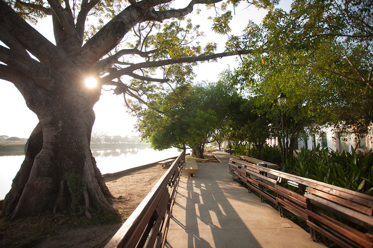公共空间与人体尺度，5 KM/小时行驶速度中的城市 - 29 的图像 29