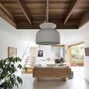 Casa Crisp / buckandsimple - Fotografia de Interiores, Renovação, Viga, Iluminação, Mesa