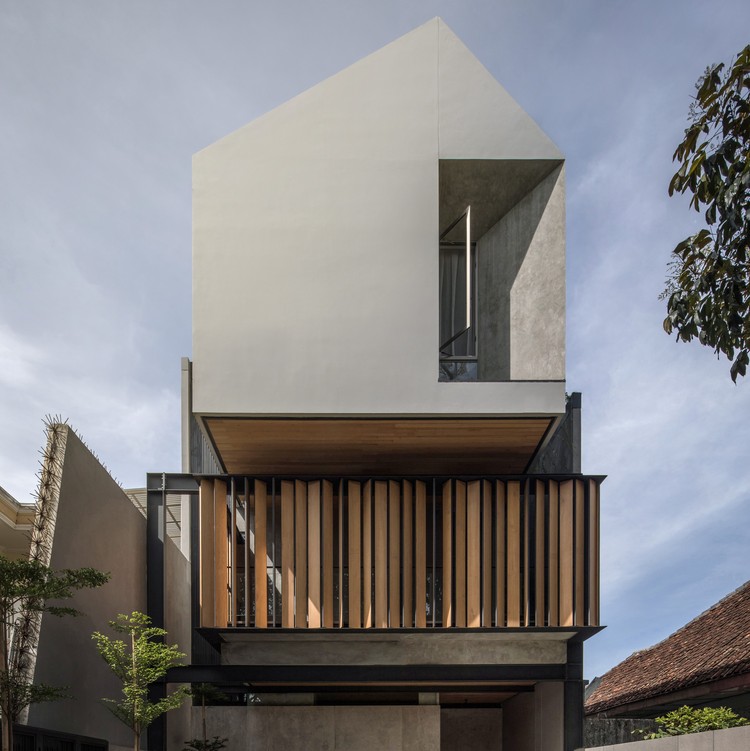 Casa-SN / RUANGRONA - Mais Imagens