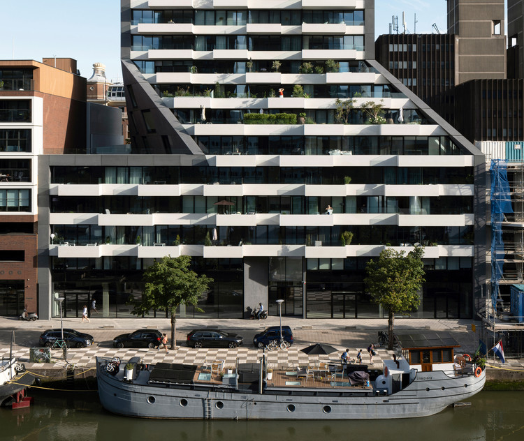 The Muse Residential Tower / Barcode Architects - Exterior Photography, Windows, Facade