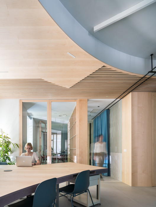 Office in Madrid Xeito Investments / ENORME Studio - Interior Photography