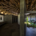 墓园中的游客中心 / 武重义建筑事务所 - 室内图, 公墓, 拱