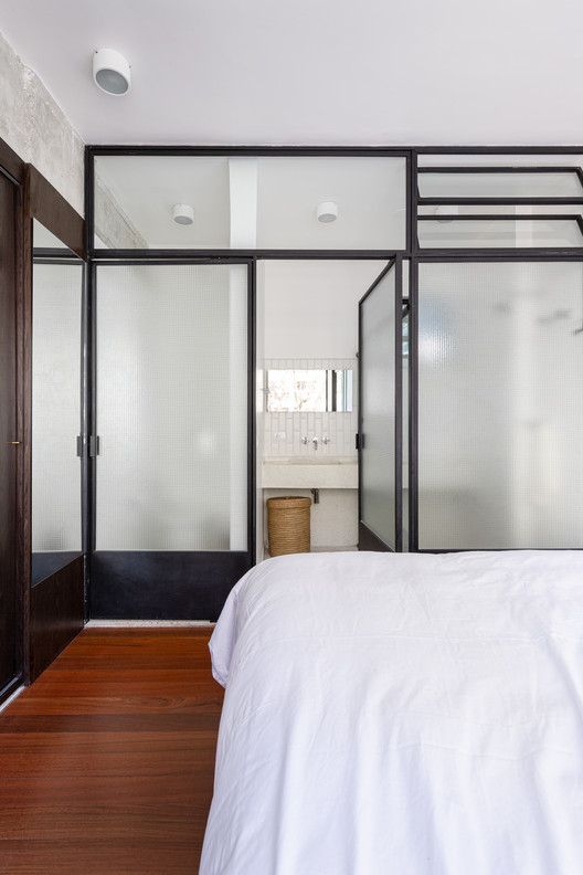 Apartamento AJ / Firma - Fotografia de Interiores, Dormitório, Porta, Cama