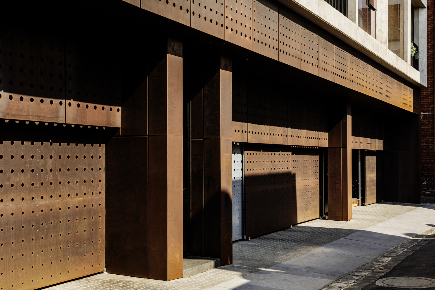 Gallery of Piccolo House / Wood/Marsh 12