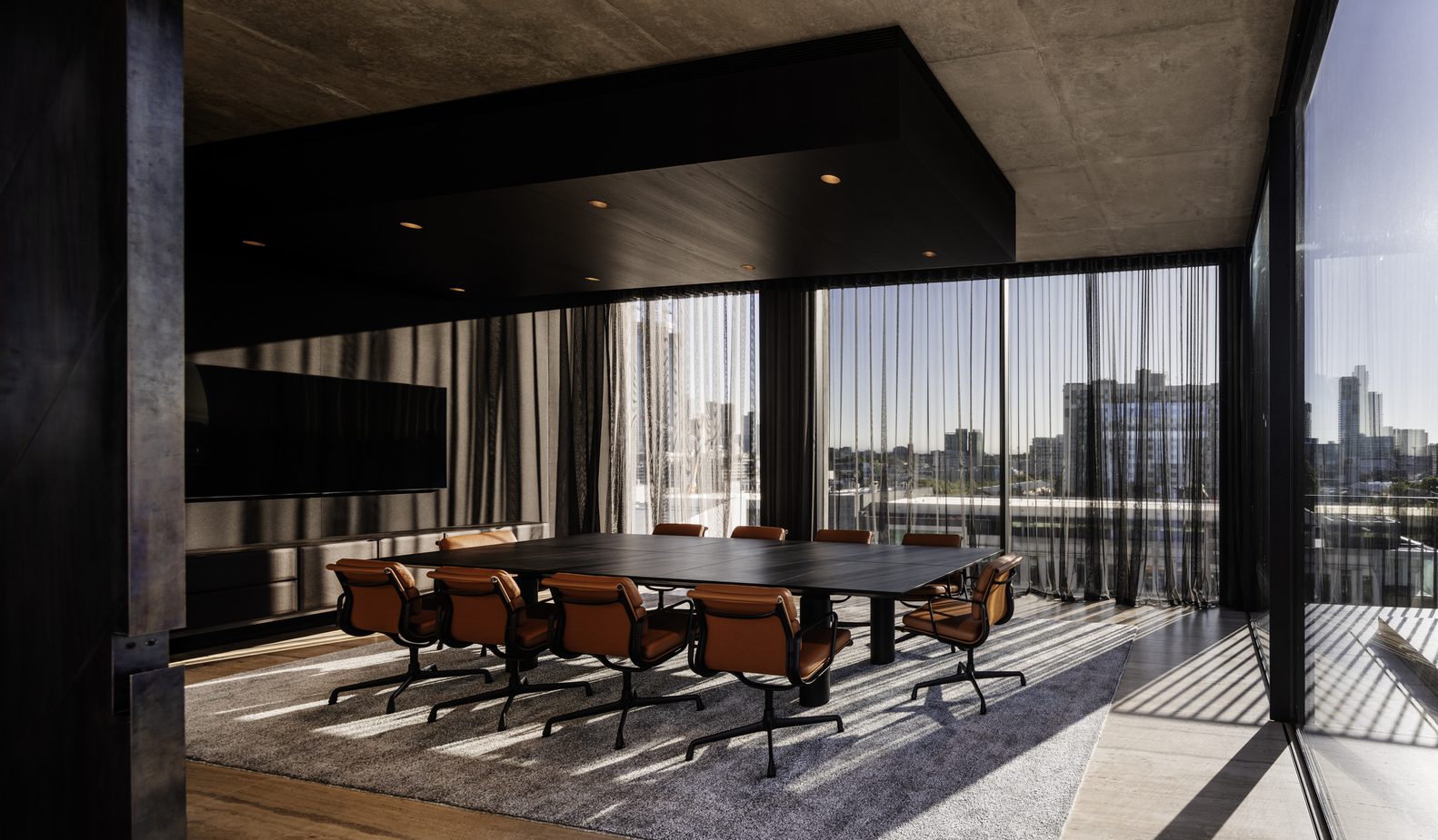 Gallery of Piccolo House / Wood/Marsh 14