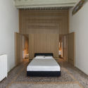 罗马历史城区改造 / Davide Marchetti Architetto - 室内图, 卧室, 床