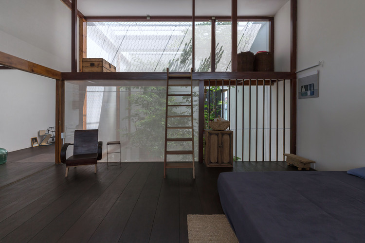 Ma House / Gerira Architects - Interior Photography, Wood, Bed, Bedroom, Windows, Beam