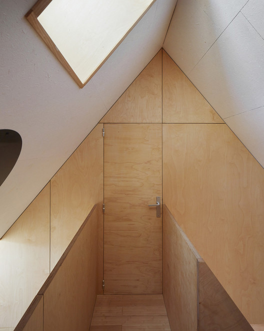 The House Between the Walls / arba - Interior Photography