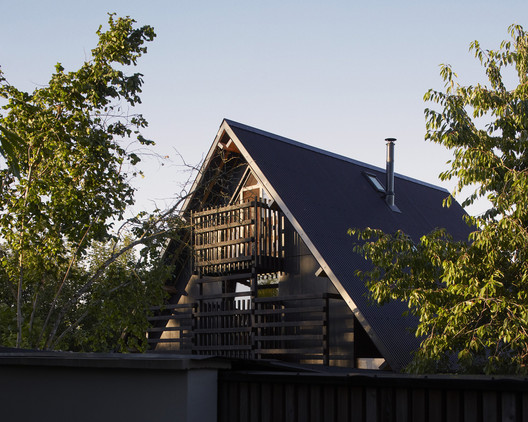 The House Between the Walls / arba - Exterior Photography