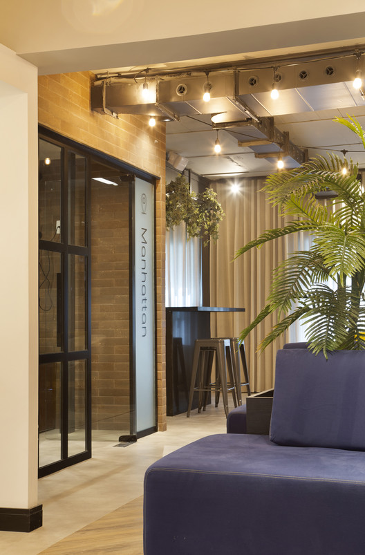 Escritório Winnin Desenvolvimento de Software  / Nop Arquitetura - Fotografia de Interiores, Porta, Cadeira