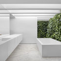 Light House / Studio Guilherme Torres - Interior Photography, Bathroom