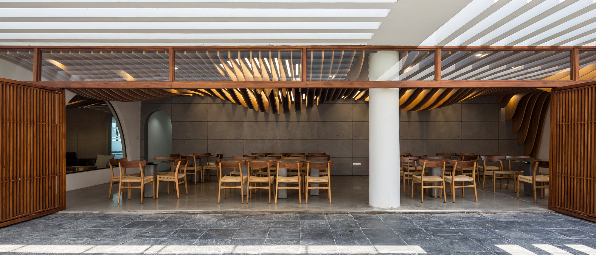 Gallery of GHTK Interior Office / iplus Architecture - 2