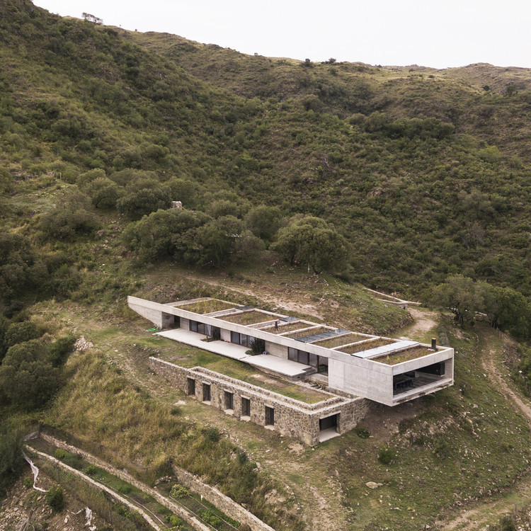 Alarcia Ferrer: “Our greatest goal is an architecture that intensifies the experience of dwelling” - Image 1 of 7