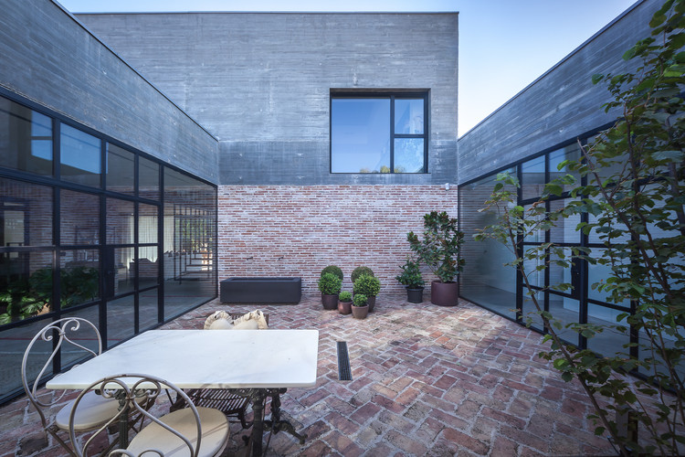 Mouette House / Estudio Bespoke + longo+roldán - Exterior Photography, Facade