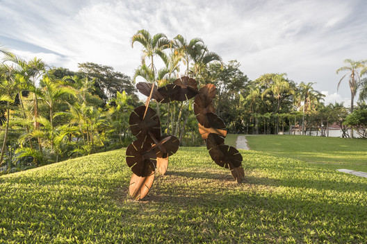Casa Pampulha - Galeria de Arte em Residência projetada por Zanine Caldas / Vazio S/A + Helena T Rios - Fotografia de Exterior