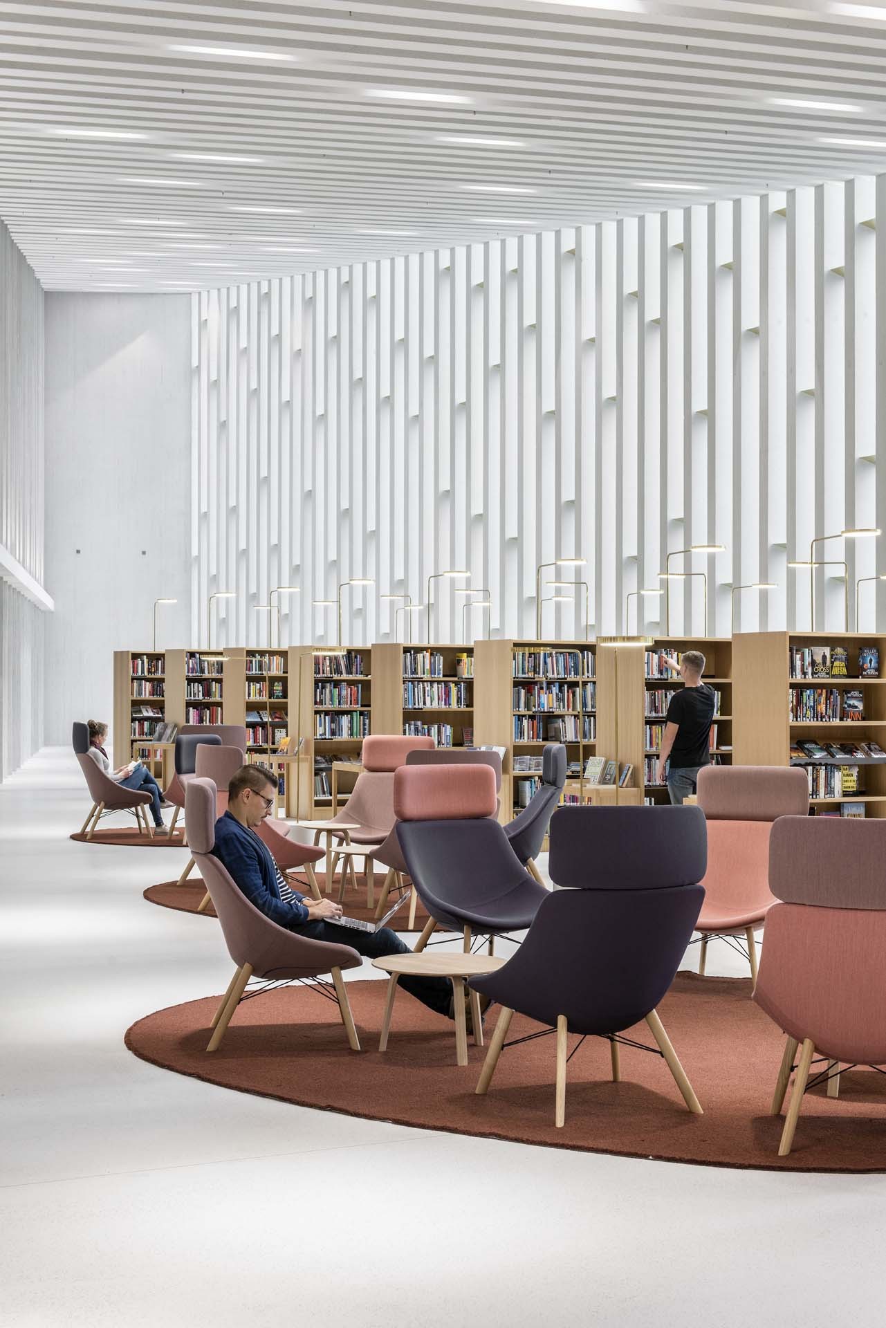 Gallery of Kirkkonummi Library / JKMM Architects - 12