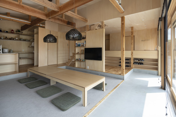 Sen Retreat Takahara / KURU + Coil Kazuteru Matumura Architects - Interior Photography, Kitchen, Table, Wood, Beam